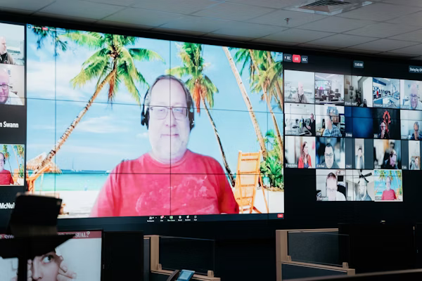 4 Ways to Keep Remote & Hybrid Teams Accountable