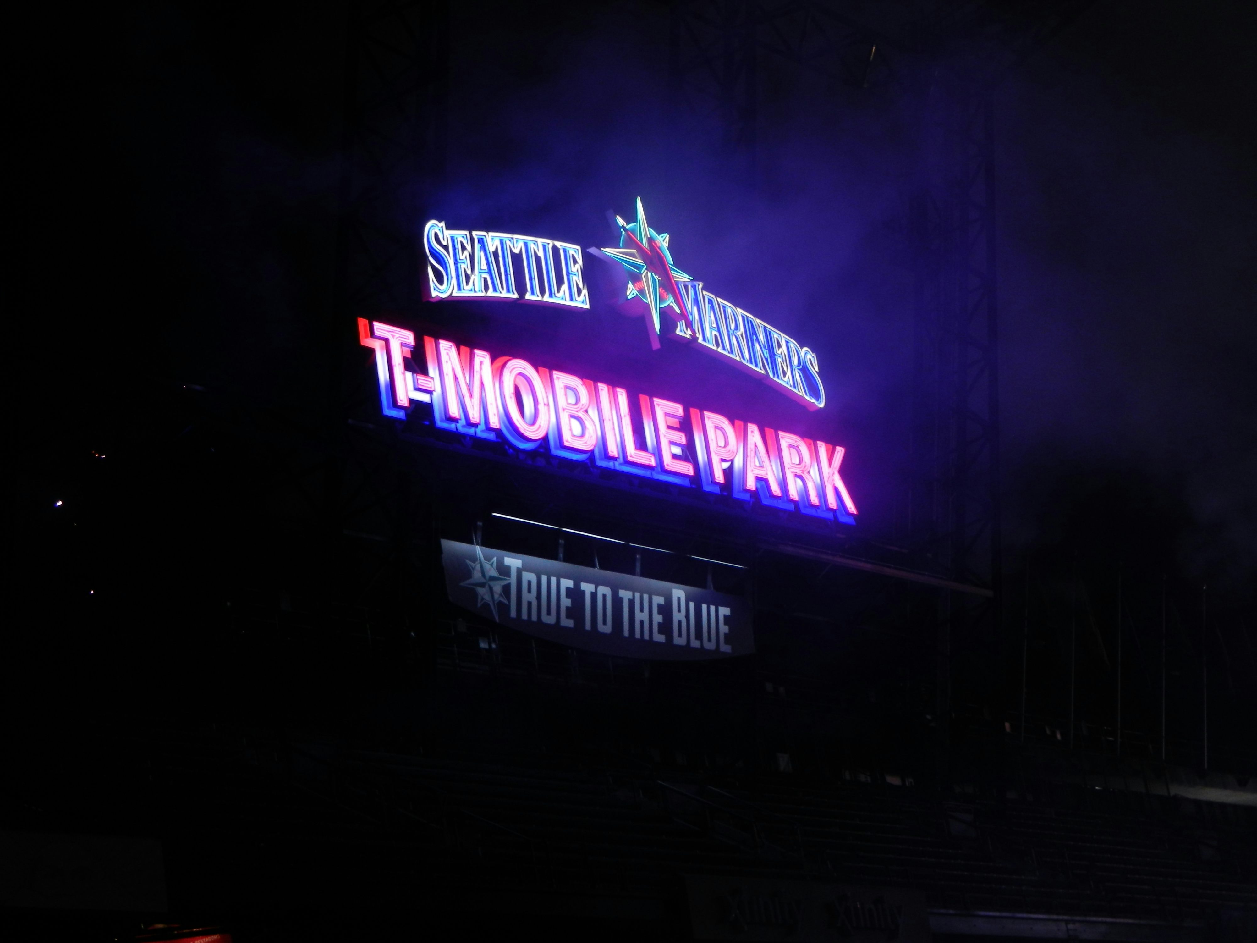 Karen and her family like to take their vacations around MLB parks... such 
as the Seattle Mariners!